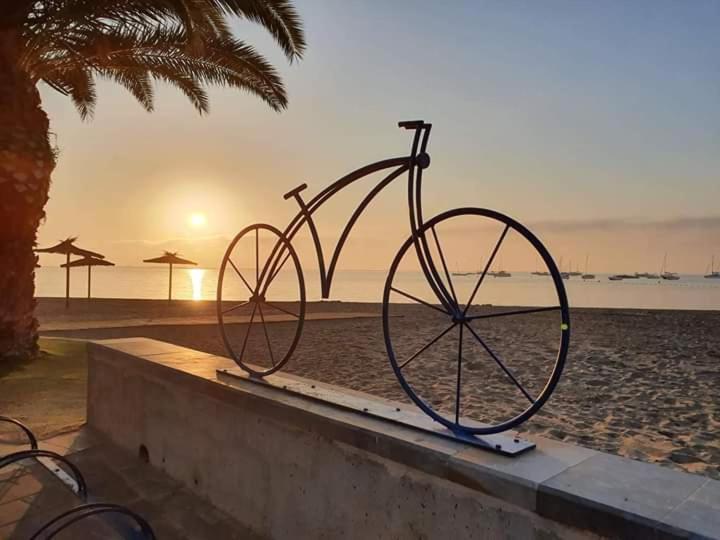La Isla Independiente Con Bano Privado Y Jardin Homestay Santiago De La Ribera